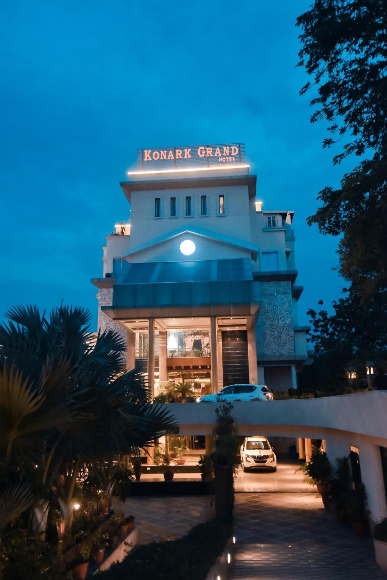 科纳克大酒店 Mirzāpur 外观 照片